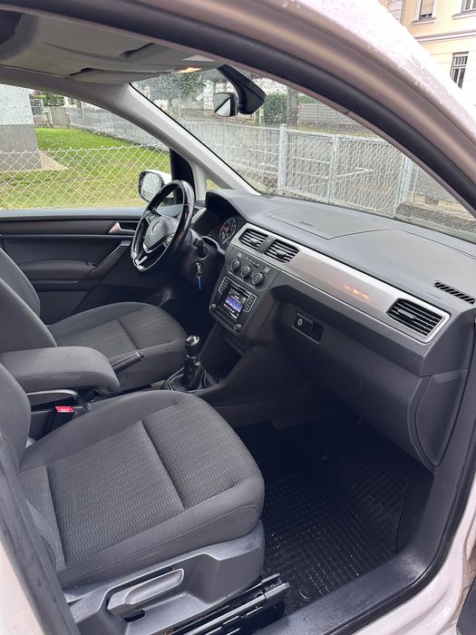 VW Caddy . 4Motion 2017
