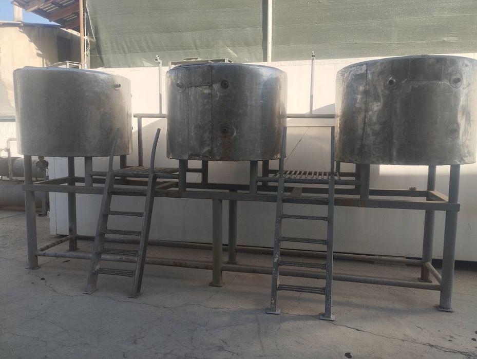 Продаются нержавеющие бочки объемом 1250 литров (Цена договорная)