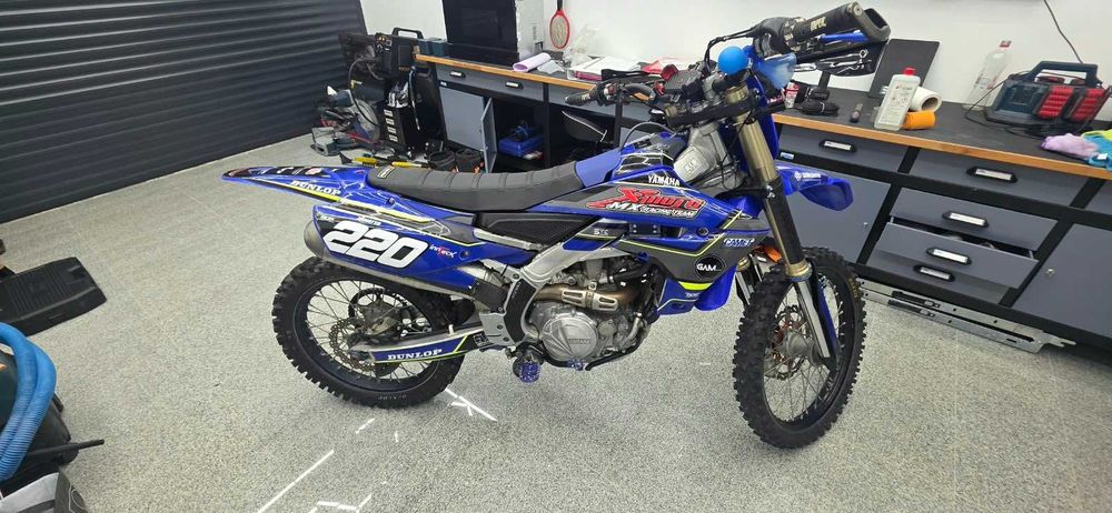 Moto coross Yamaha yz450f 2019