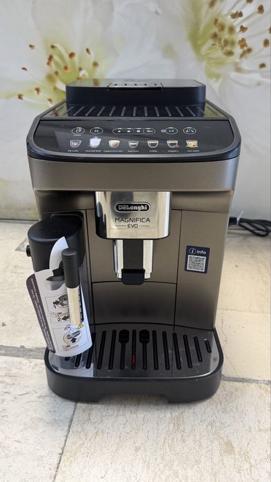 Кафеавтомат DeLonghi MAGNIFICA EVO