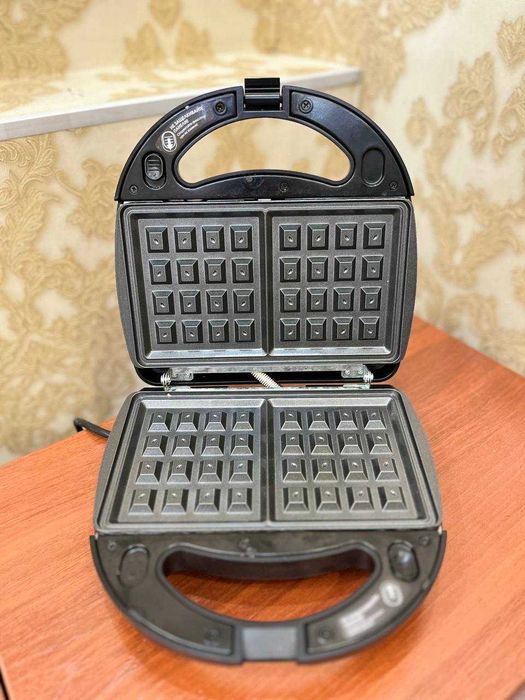 Мультипекарь REDMOND RMB-M613/1. (Новая)