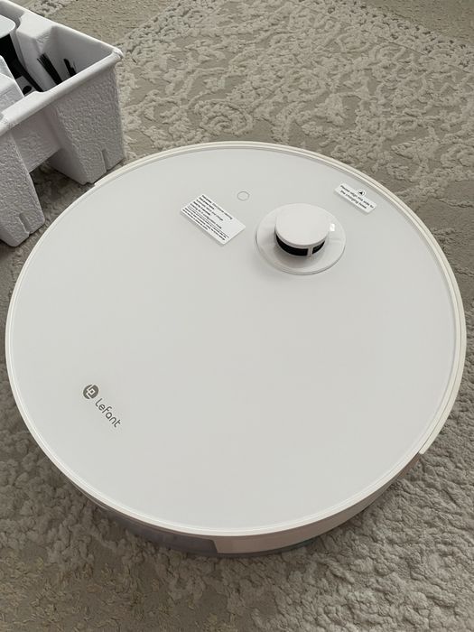 Продам робот пылесос Новый