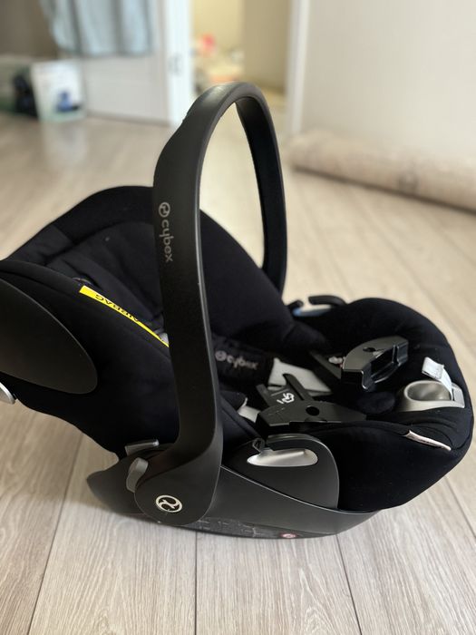 Продам автокресло cybex