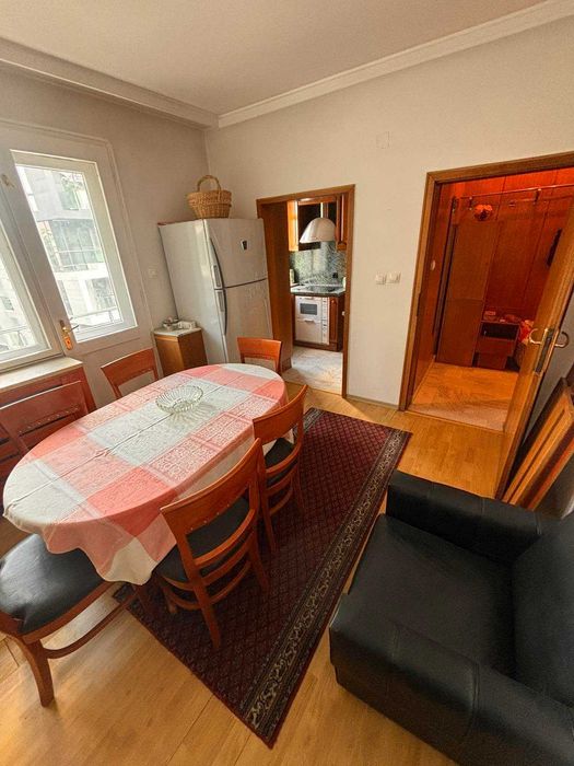 Дава се под наем Тристаен апартамент в София, Център - 100 кв.м за 800 € - Снимка #2