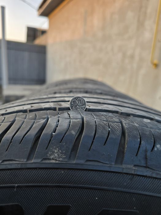 235/60ZR18 резина летняя