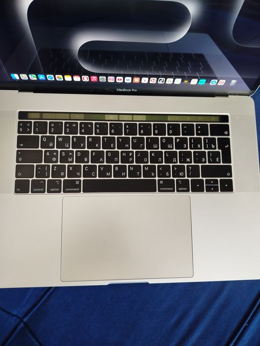 Makbook Pro 15 В хорошем состоянии
