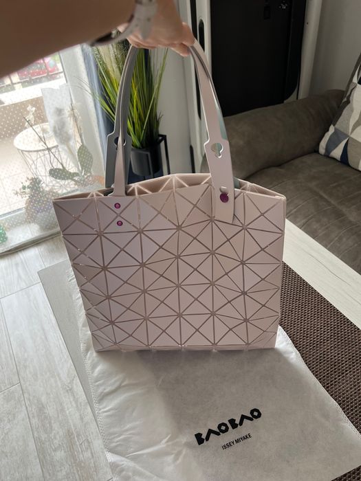 Дамска чанта на Issey Miyake