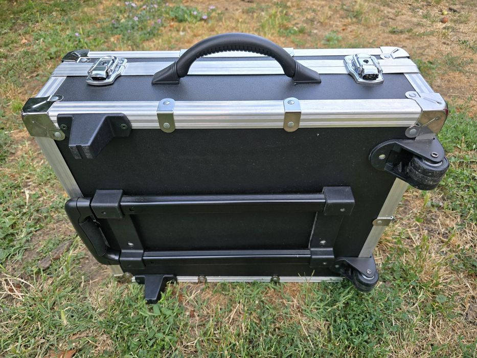 Troller metalic foto