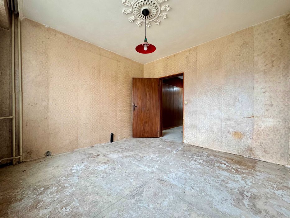 Продава се Тристаен апартамент в Велико Търново, Бузлуджа - 75 кв.м за 1000 €/кв.м - Снимка #7