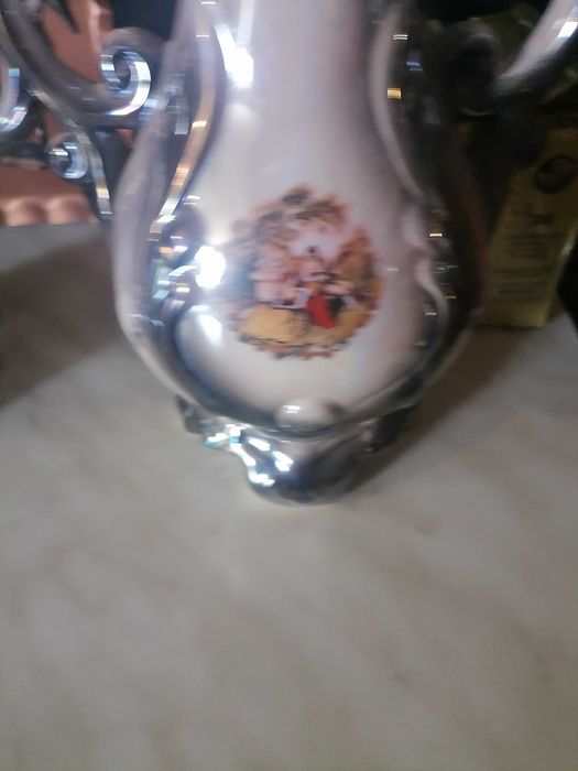 Порцеланови вази