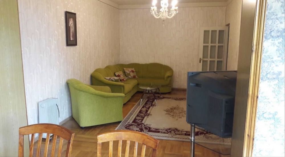 Сдается 3 ком Метро Ойбек. Гостиница Россия