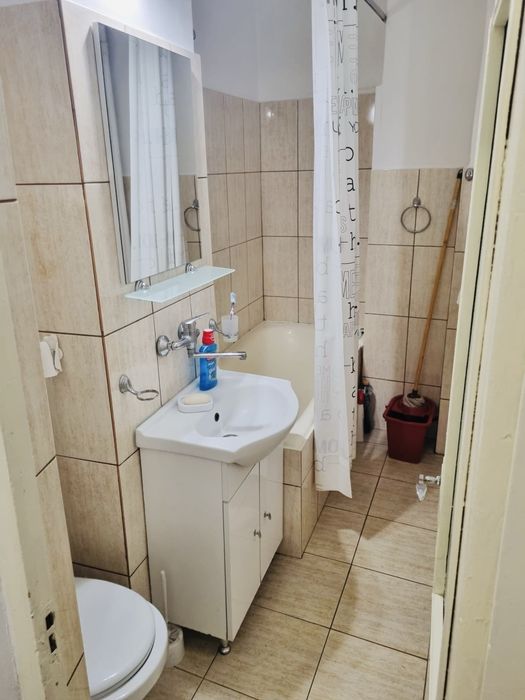 Apartament cu o camera de inchiriat