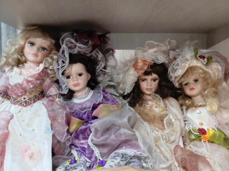 Фарфоровые куклы