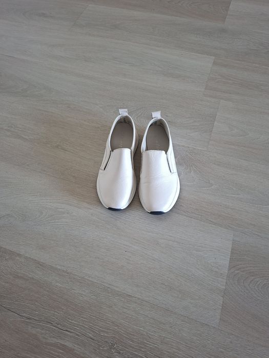 Продам женские макасины