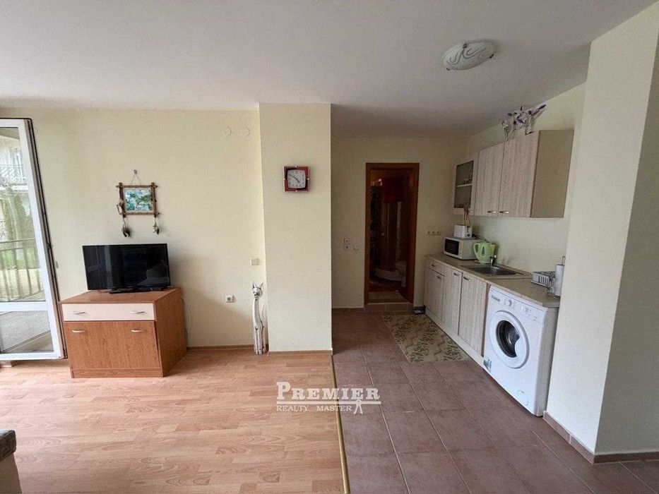 Продава се Двустаен апартамент в к.к. Слънчев бряг - 56 кв.м за 620 €/кв.м - Снимка #3