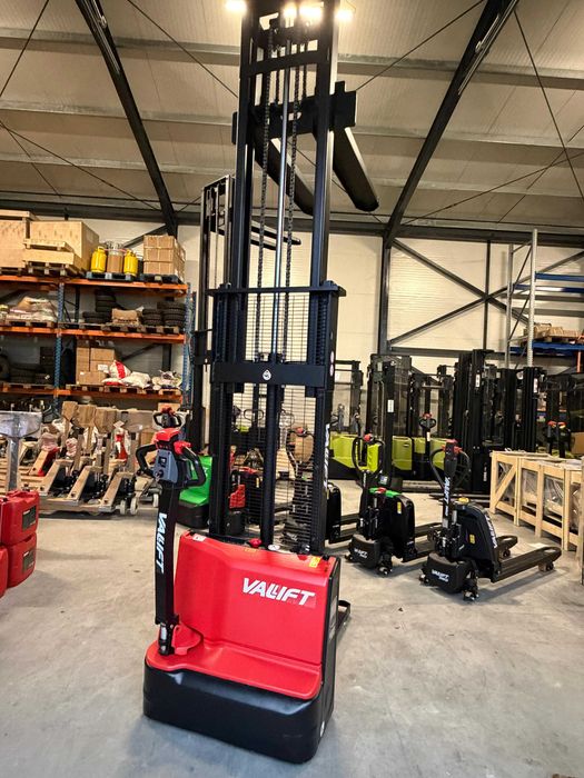 Liza electrica cu catarg Transpaleta electrica 1,5T VALLIFT DIN STOC