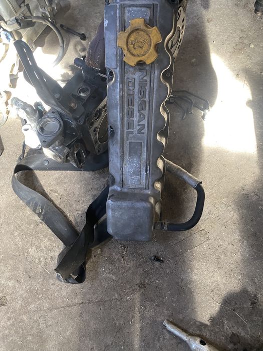 Vand chiuloasa  nissan atleon 110 cp si alte componente