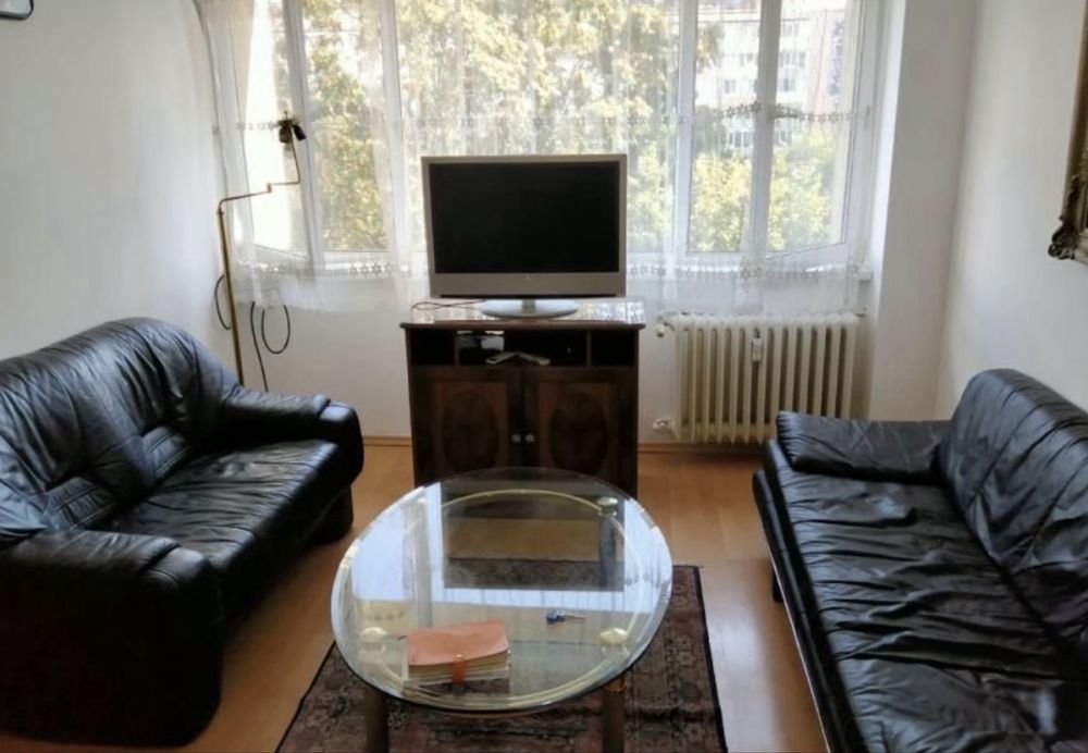 Proprietar inchiriez