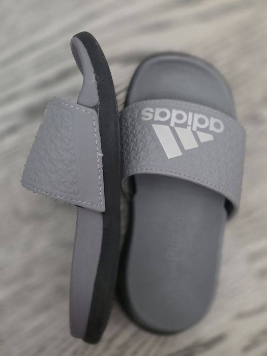 Шлепанцы  Adidas