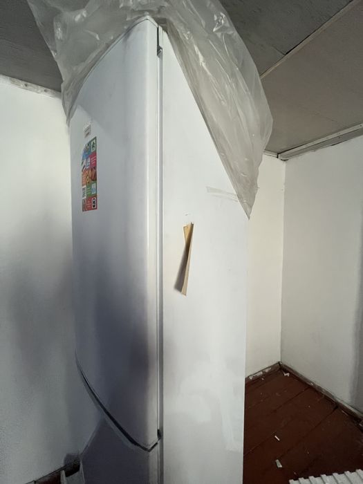 Холодильник новый