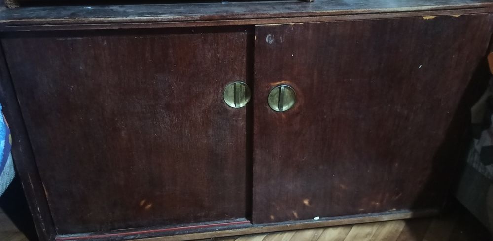 Тумбочка ГДР бесплатно