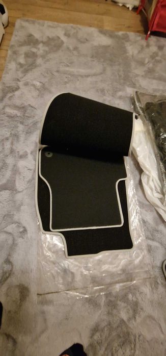 Audi A7 moketni stelki 2010>