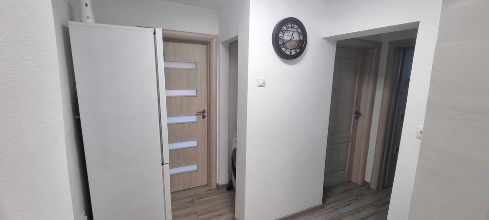 Apartament 3 camere, renovat, proprietar, Ploiesti, Bulevardul Republicii