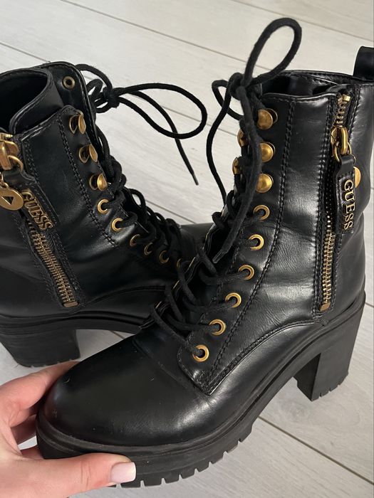 Боти, кубинки  guess