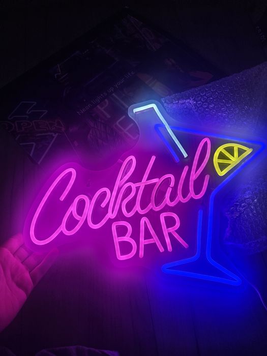 Semn luminos cocktail ptr bar
