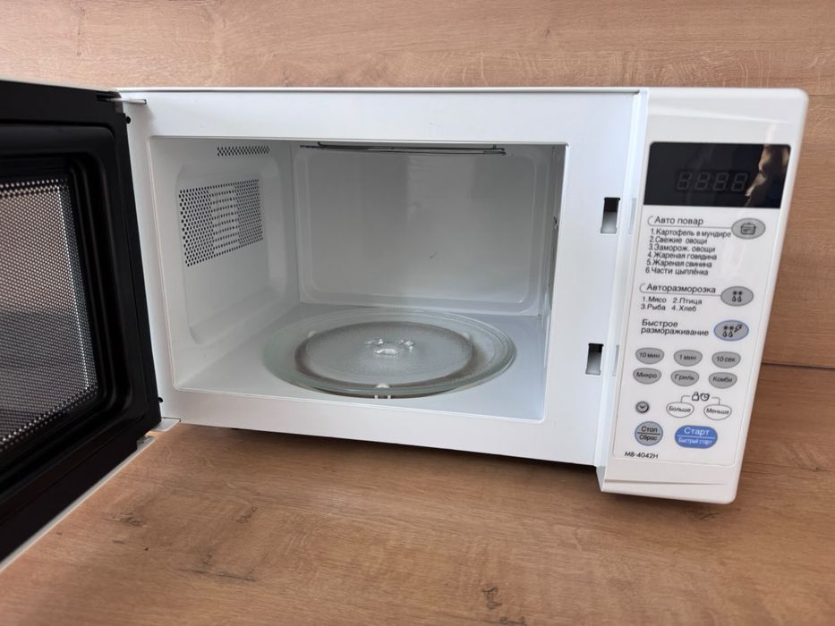 Микроволновка LG