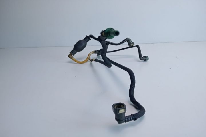 Conducta combustibil cu pompa amorsare  9652448480 Peugeot 308 T7