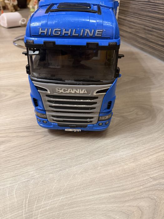 Детски камиони Scania и Volvo