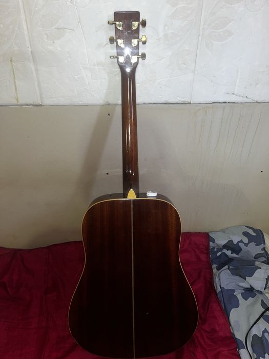 Продам акустическую гитару hofner has-05