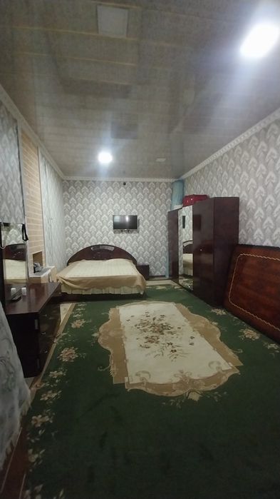 Срочно! Парвозда участка сотилади 4 сотих 5 та хона