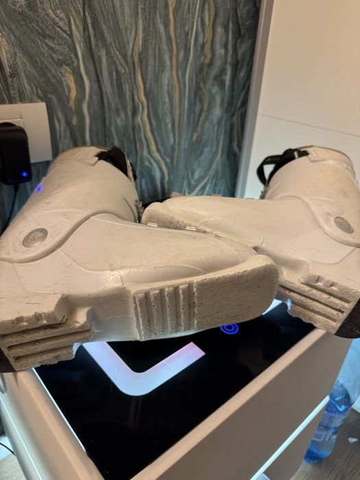 Clapari wedze  marime 36, 22,5 cm