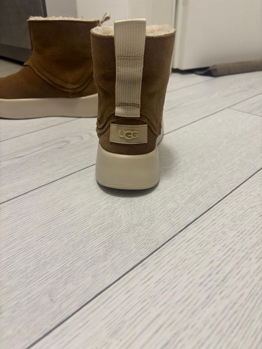 UGG dama mărimea 36