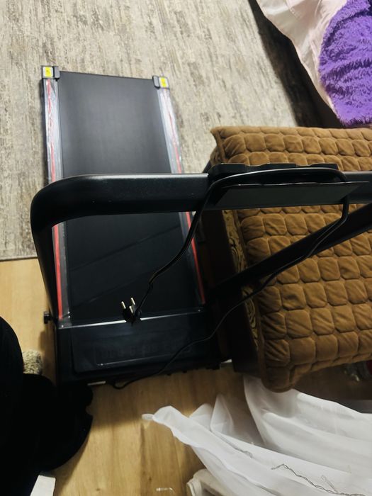 Беговая дорожка,Срочно