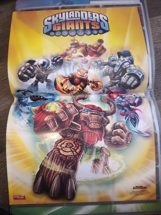 Yu-Gi-Oh пирамида албум, Кечмания, Spongebob, Bayblade, Skylanders