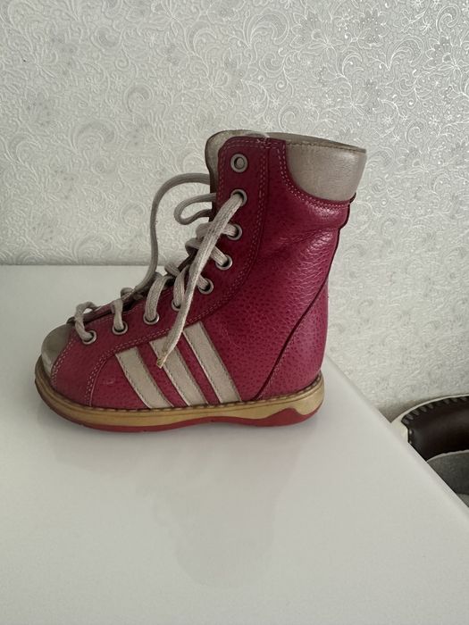 Детские ортопедические ботинки