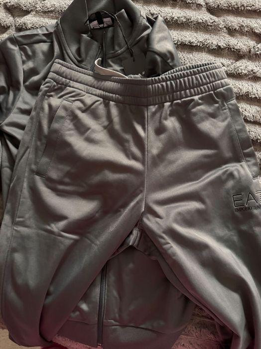 Нов Екип Emporio Armani