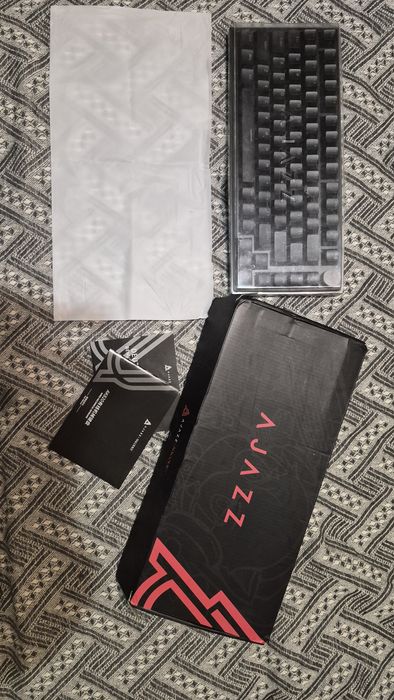 Продам Клавиатуру Ajazz Ak820