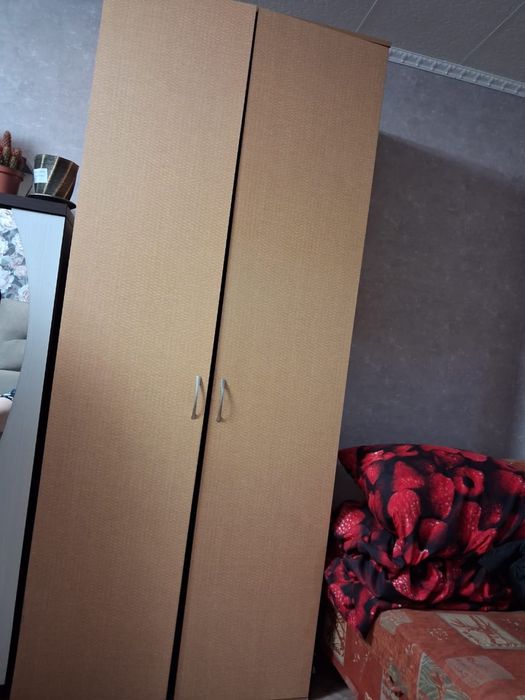 Отдам шкафы бесплатно