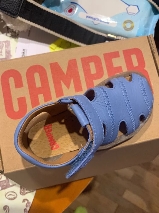 чисто нови сандали за момче Camper
