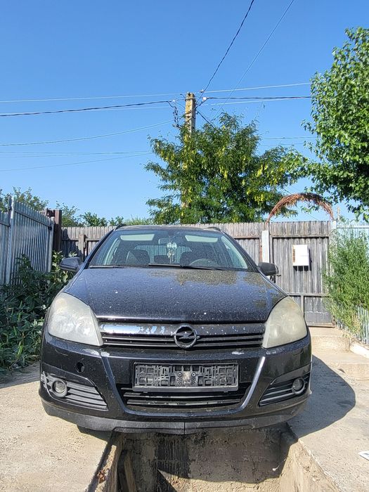 Dezmembrez Opel Asta h 1.7