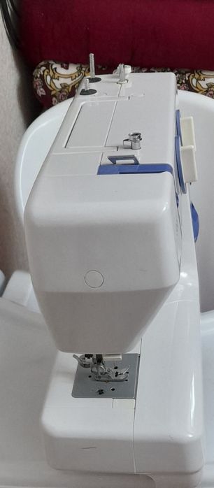 Янги тикув машинаси