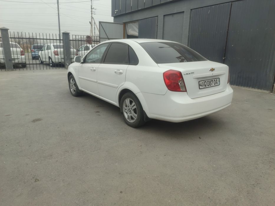 Lacetti Avtomat 2009yil 1.8 mator Kraska bor Pollik-chehol
4ta yumshoq