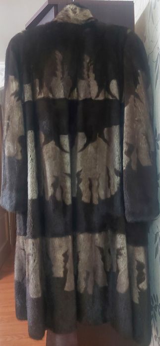 Продам норковую шубу