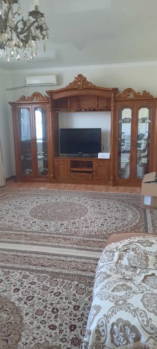 Мягкая мебель, сервант б/у