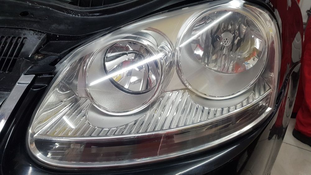 Restaurare faruri - Sector 4