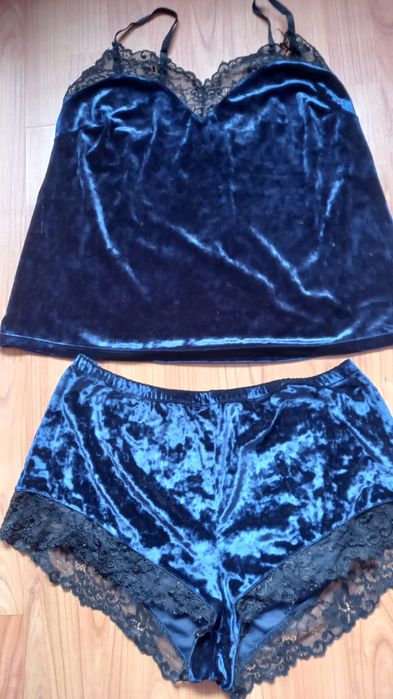 Pijama damă catifelată